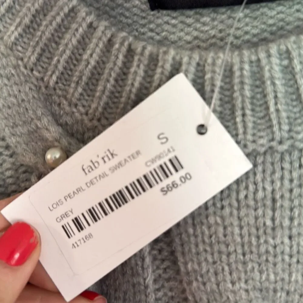 Fab’Rik NWT Lois grey cableknit pearl knit sweater small